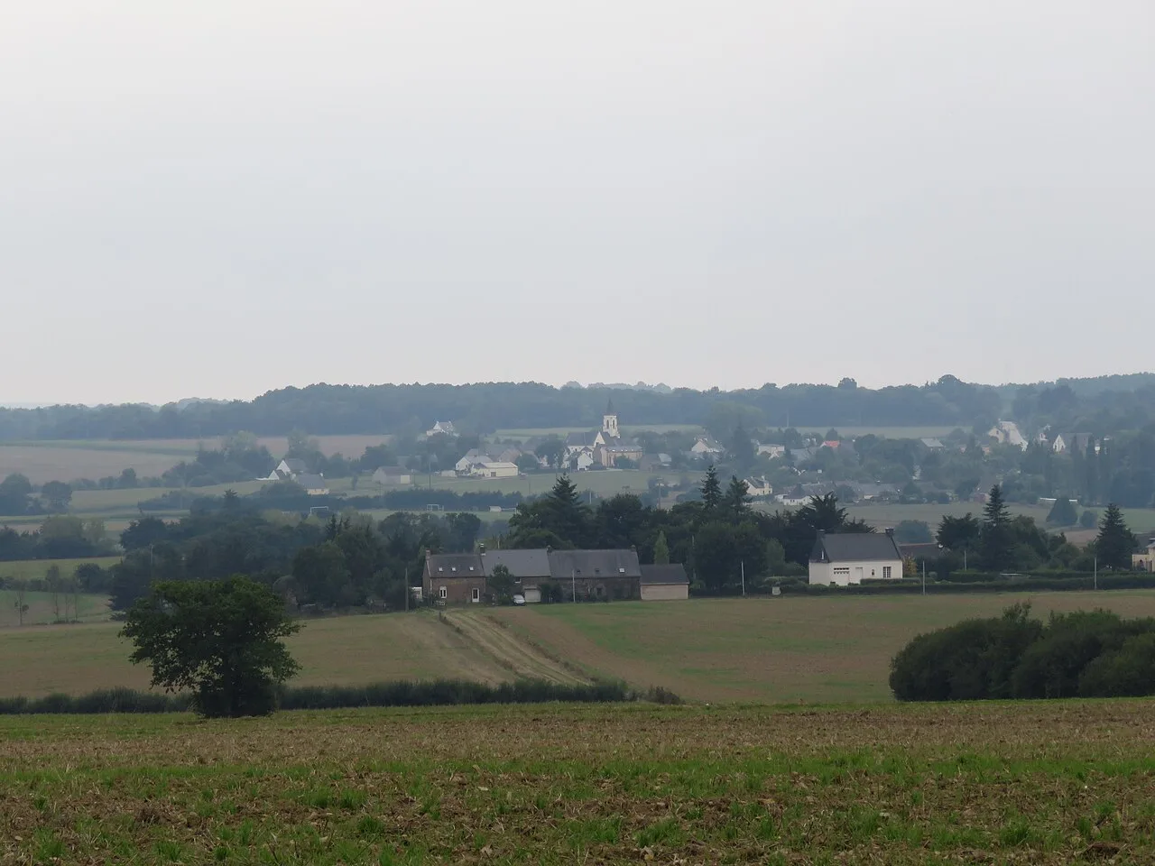 Vue depuis la route de Monteneuf à Augan.